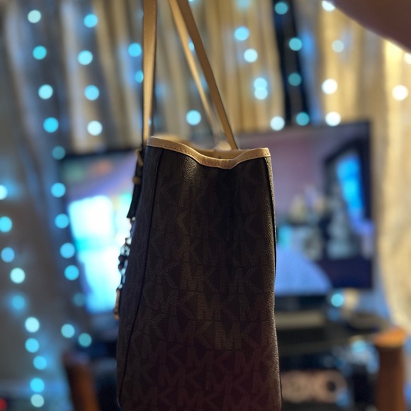 Michael Kors Tote - Picture 5 of 9